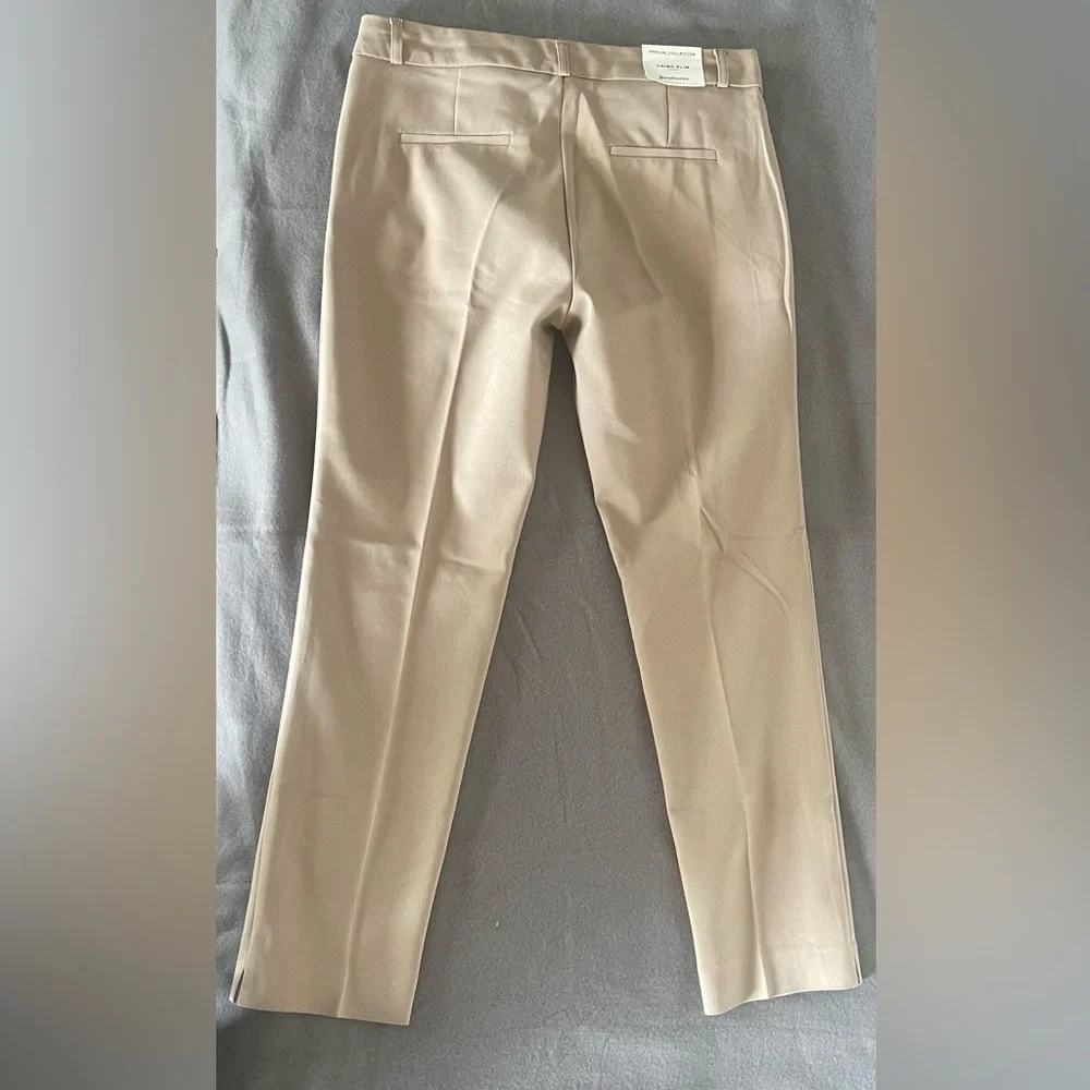 *NWT* Woman’s Chino Slim Pants Size‎ 8 - Picture 2 of 2